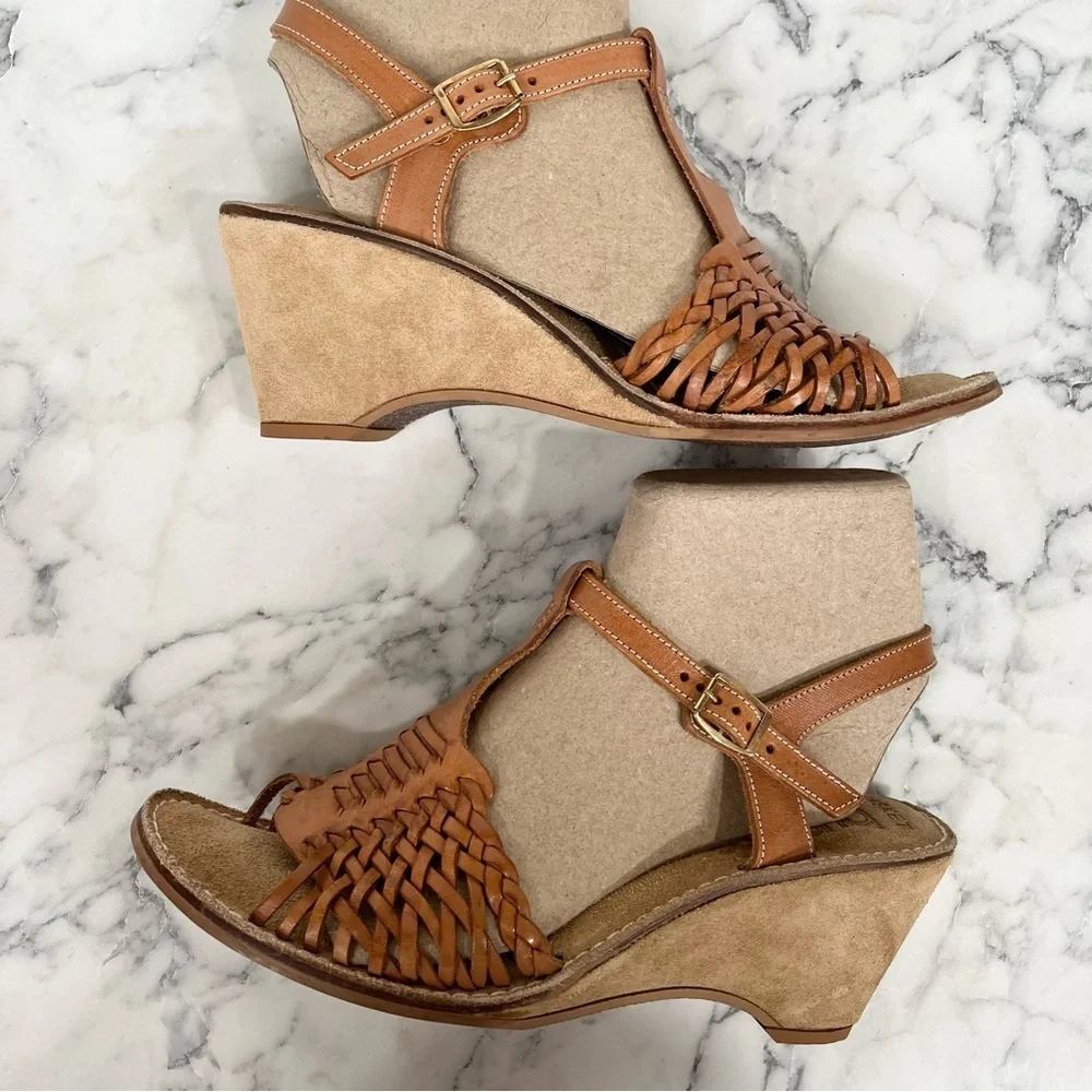 Baskets Buskins made in Brazil brown woven leather suede wedge sandals